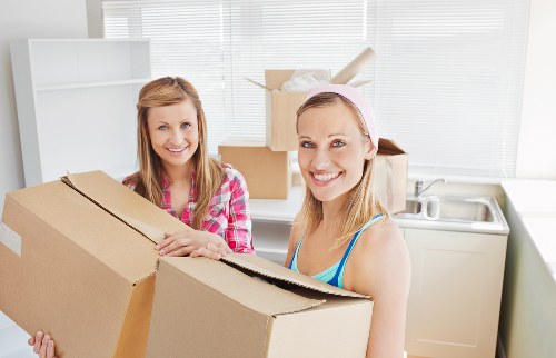 Packing and moving support for a flat in Lambeth